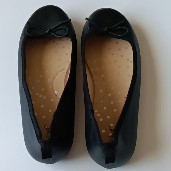 Cat & Jack Other - Cat & Jack vegan leather ballet flats